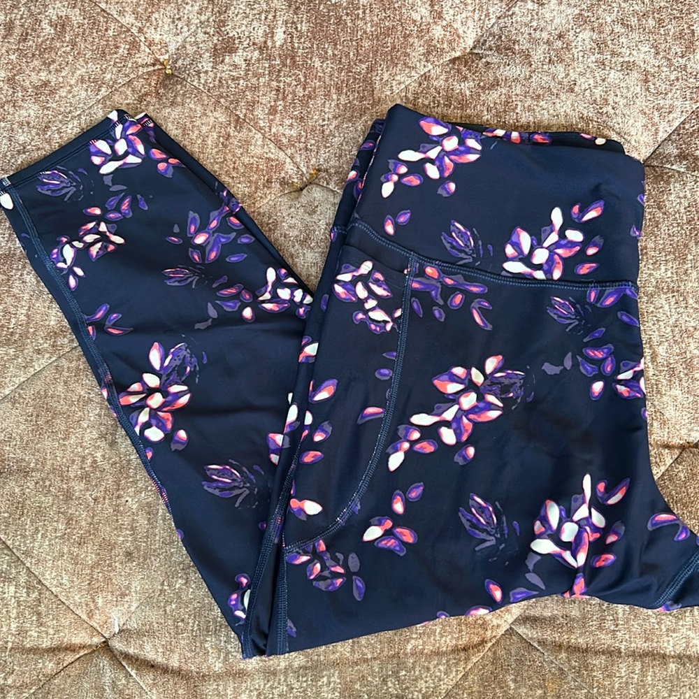 NWT Under Armour ankle length leggings Size 2x